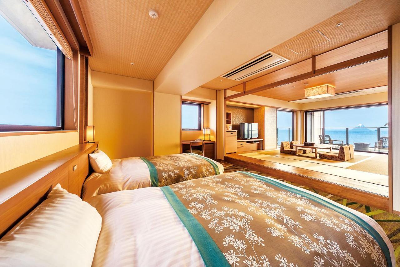 Ryugujo Spa Hotel Mikazuki Fujimitei 기사라즈 외부 사진